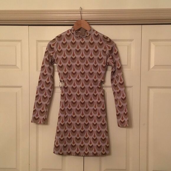 Retro GoGo Geometric Patterned Long Sleeve Mini Dress - Picture 3 of 6